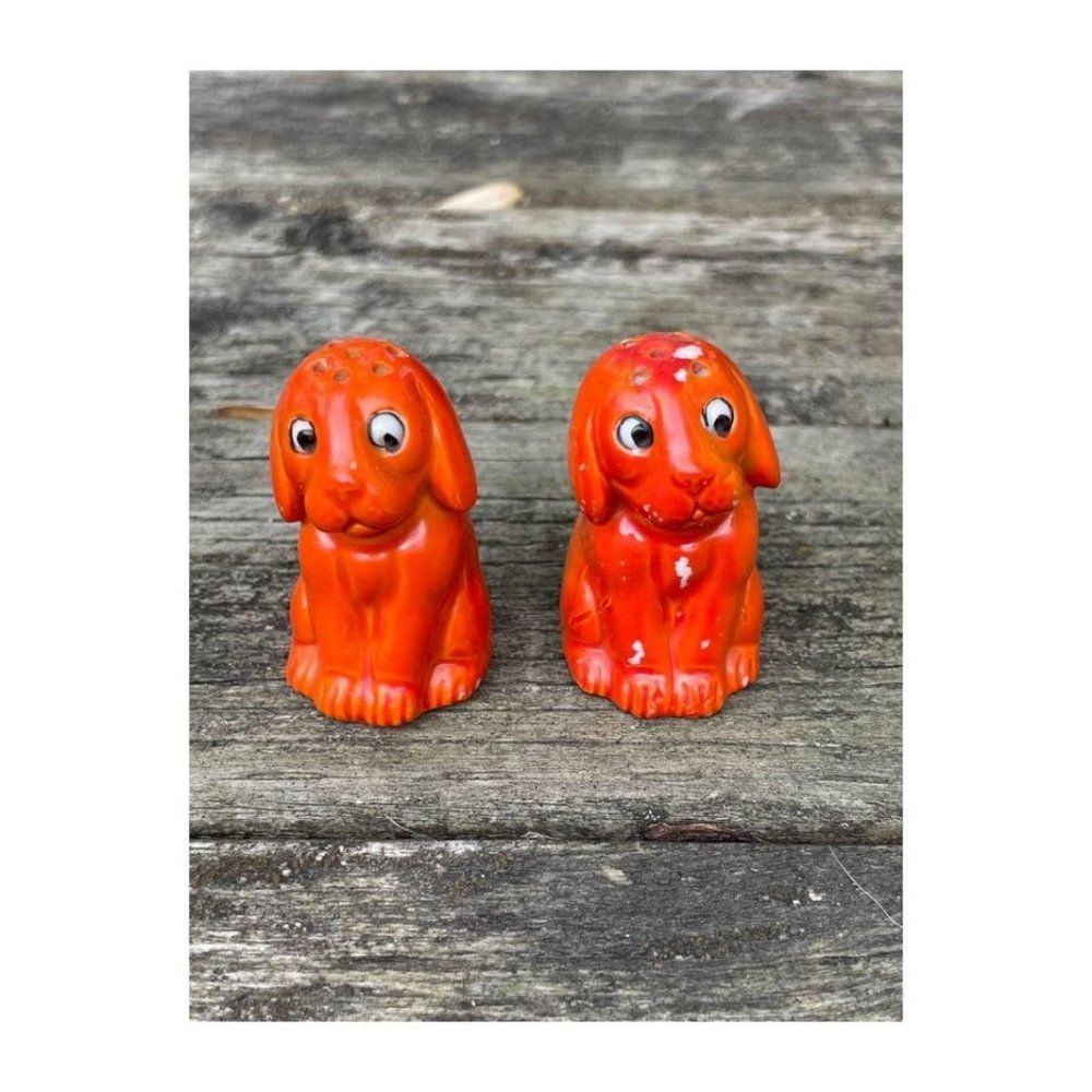 Vintage Red Orange Dog Clifford Salt & Pepper Shakers Set Mini As Is